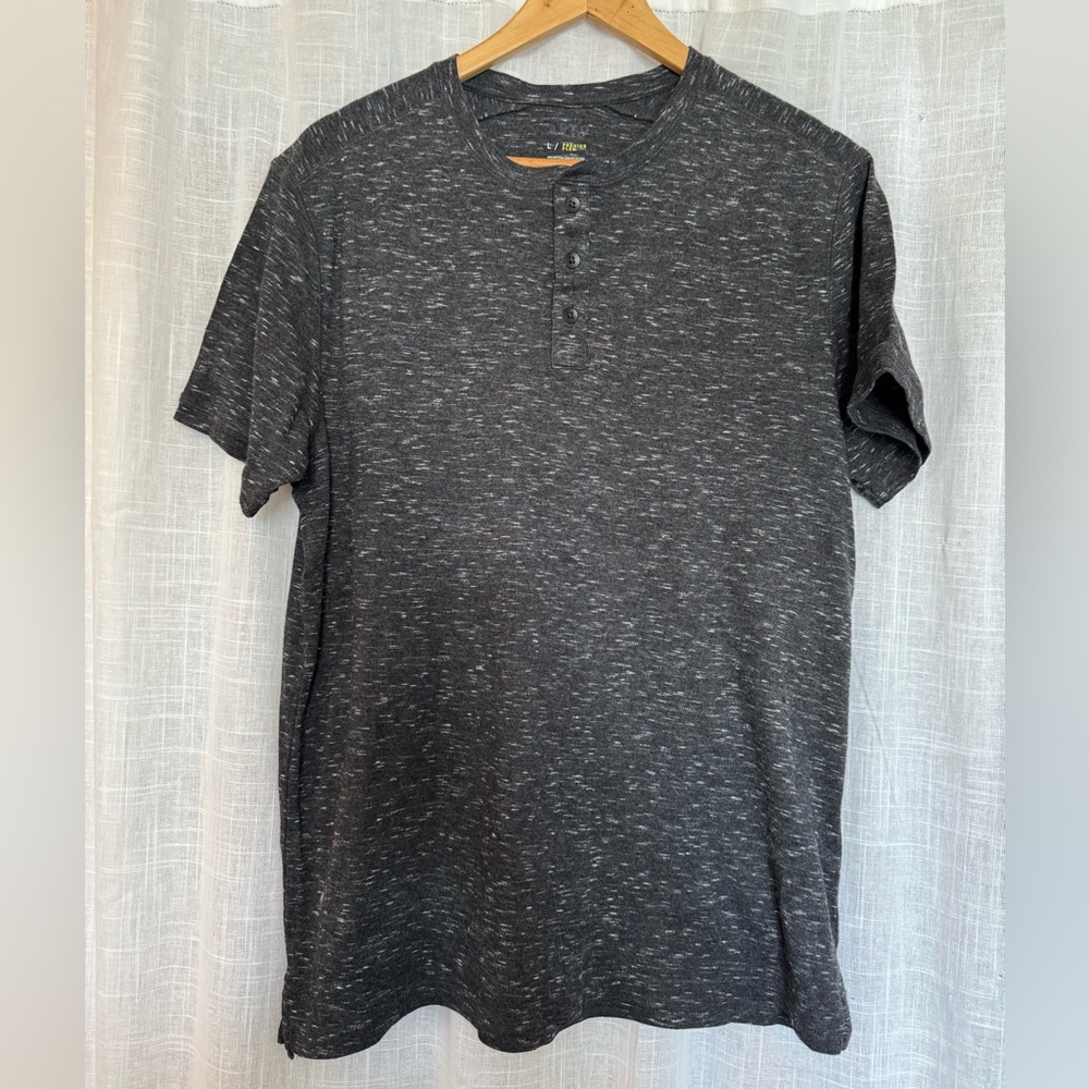 Apt 9 Men’s Large Grey SS Shirt